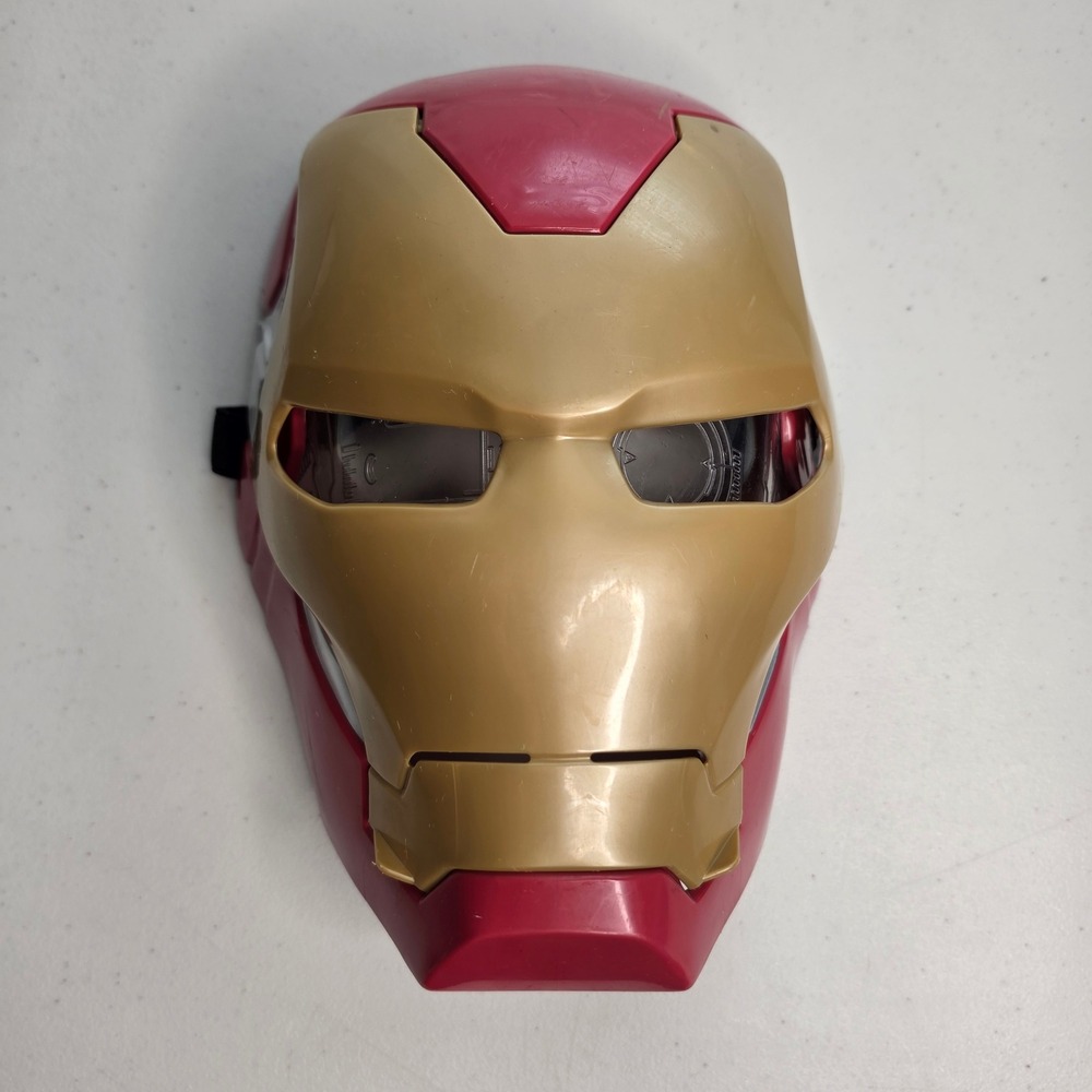 Hasbro Mask Kids OS Red Iron Man Flip FX Avengers Electronic Light Sound E6502